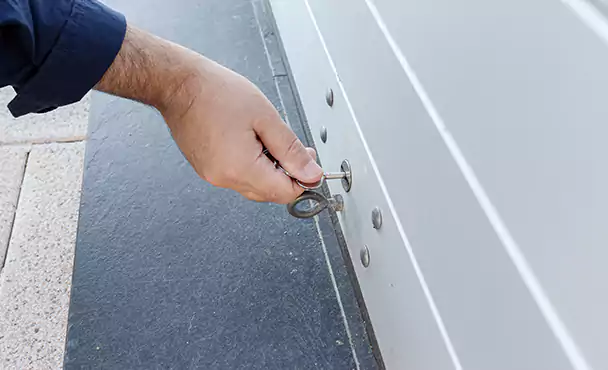 Garage Door Lock Replacement in Pembroke Pines, FL